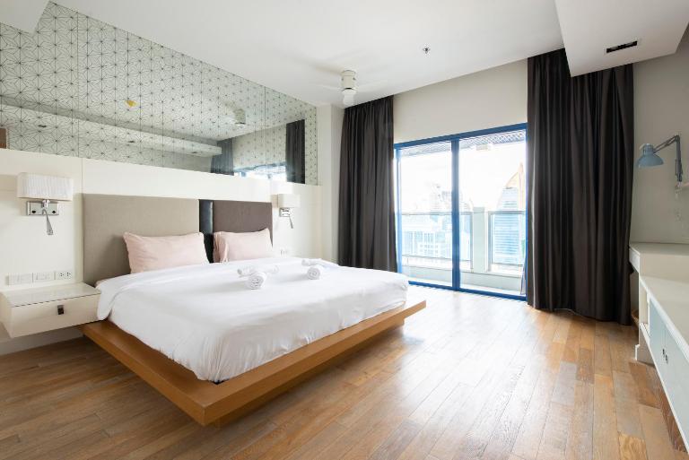 M Estate 2BR Private Residence, 300m to BTS Chit Lom - B&B Bangkok