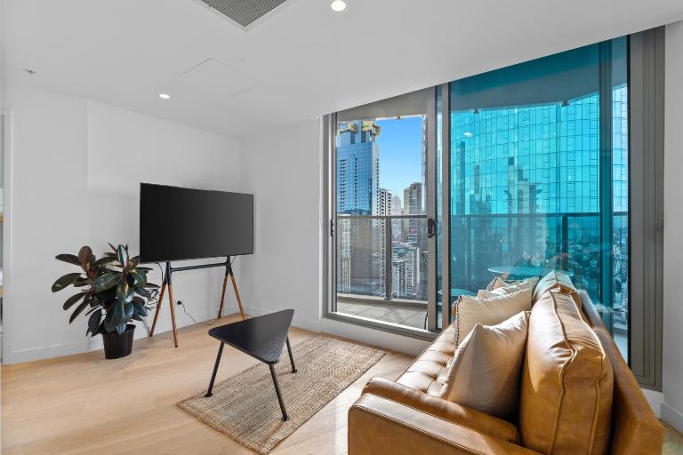 2BR 2 BATH, Southbank, City View, Lvl 31 - B&B Melbourne