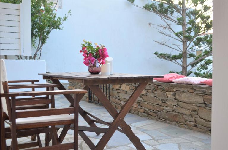 Afroditi's Garden View - B&B Batsi