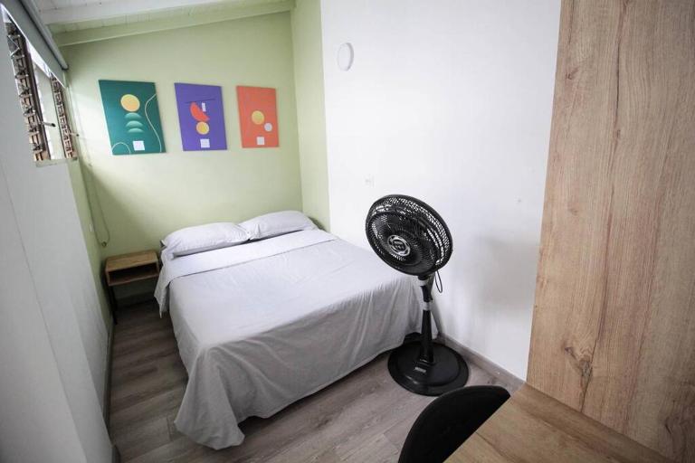 Hospedaje cerca a Provenza en el Poblado - M301 By Roots Rentals - B&B Medellín