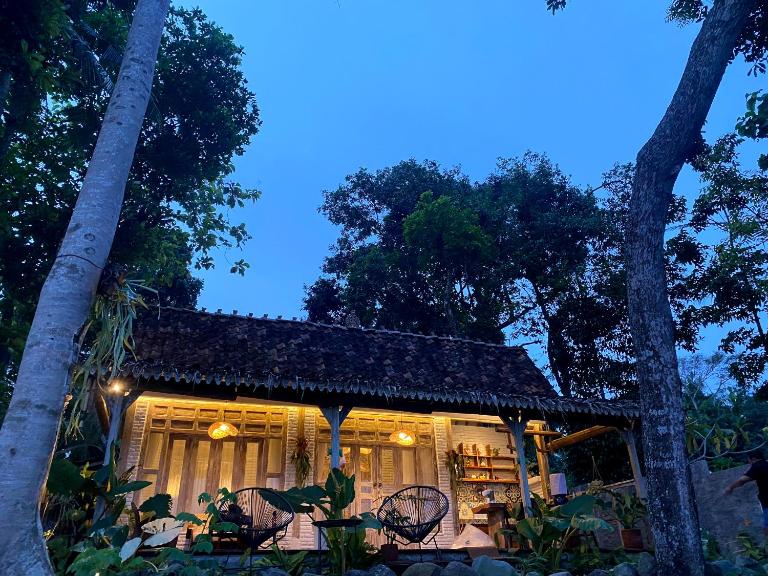 Villa Sare - House with panorama rice field view - B&B Yogyakarta
