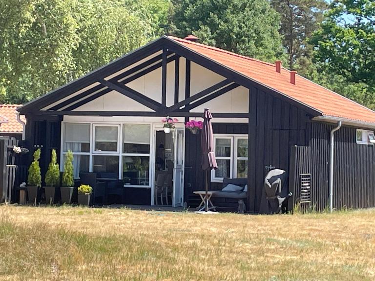 Charmerende sommerhus - 200 m fra stranden - Ferienwohnung Marielyst