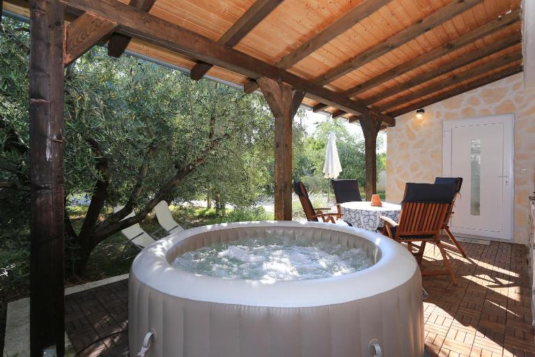 HACIENDA MIA perfect - Bed and Breakfast Zadar