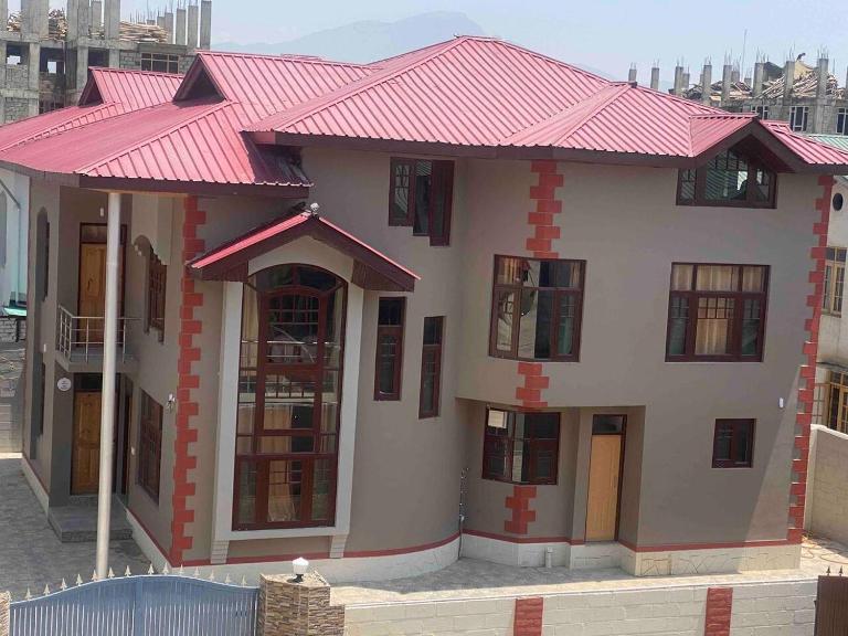Penthouse Villa - B&B Srinagar