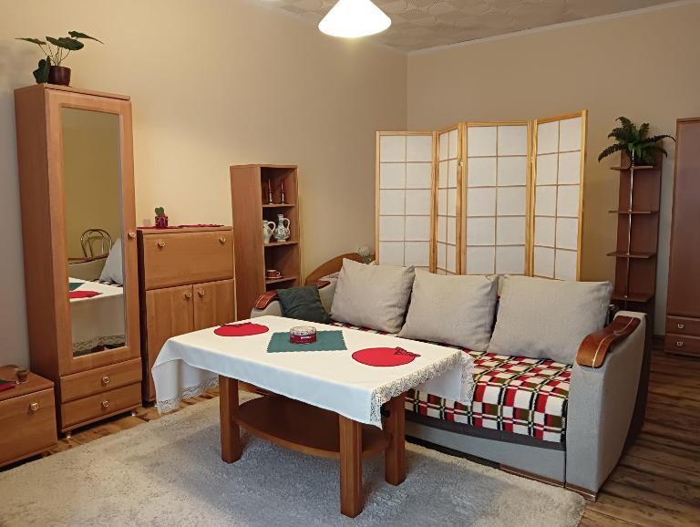 Oficynka - Bed and Breakfast Strzelce Opolskie