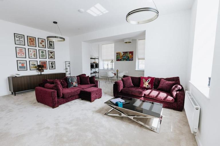BOBBIN ROW - Characterful 2 Bed Mill House, Near Leeds with Free Parking - Ferienwohnung Leeds