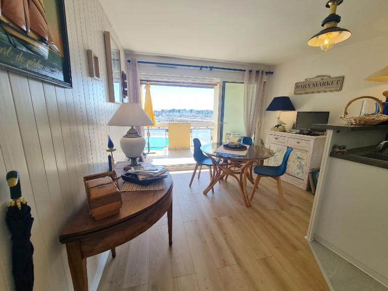 Ref 096 - Appartement T3 pour six personnes vue mer résidence avec piscine - Chambres d'hôtes Arzon