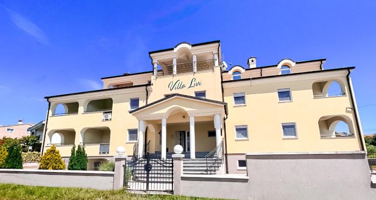 Villa Livi - Luxury sea view appartments - Bed and Breakfast Medulin