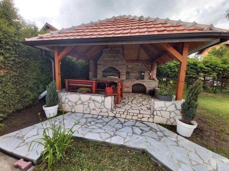 APARTMANI JASMINA - B&B Zlatibor