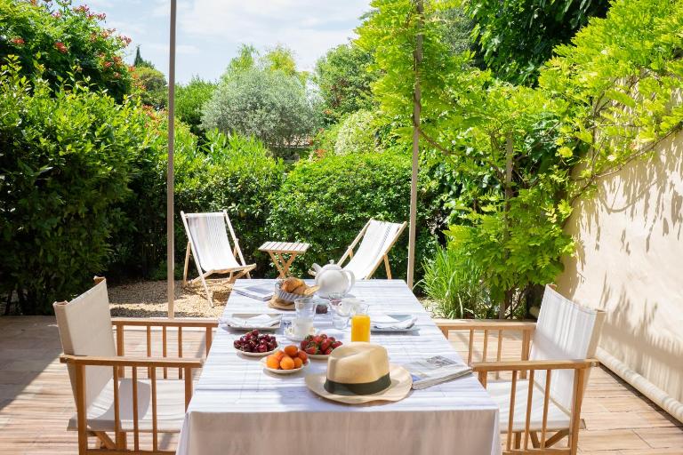 Les Canisses, magnifique appartement avec terrasse au cœur d'Uzès - Ferienwohnung Uzès