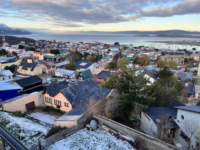 Hermoso departamento con vista al Canal Beagle - Bed and Breakfast Ushuaia