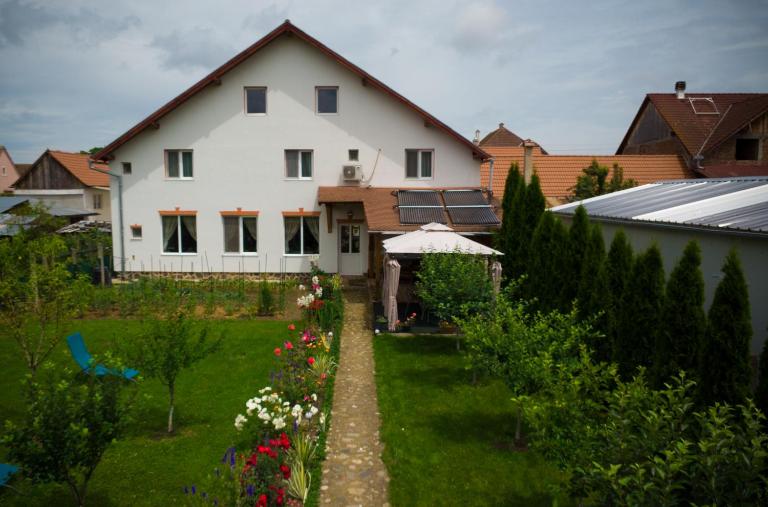 PENSIUNEA ILEANA "Adults Only" - B&B Orlat