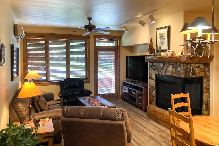 Timberline Retreat - Bed and Breakfast Steamboat Springs