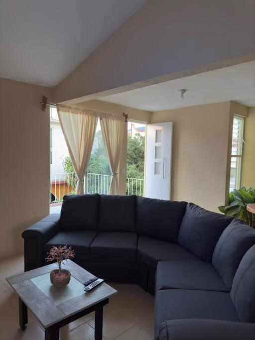 Departamento completo, cómodo y cerca del aeropuerto - B&B San Agustin de las Juntas