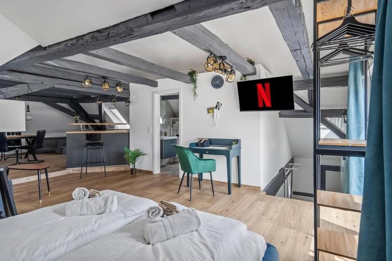 NUVANA FLATS - Loft 522 Dachterrasse mit Altstadtflair - B&B Ansbach