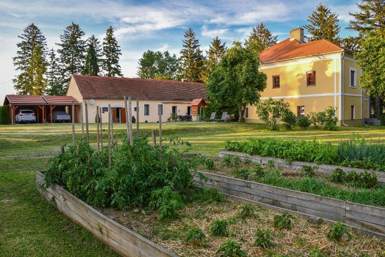Oreg Parokia Guesthause - B&B Meggyeskovácsi