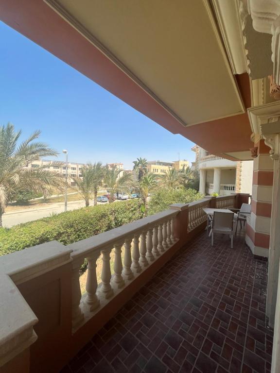 Luxury Modern Apartment - Bed and Breakfast Caïro