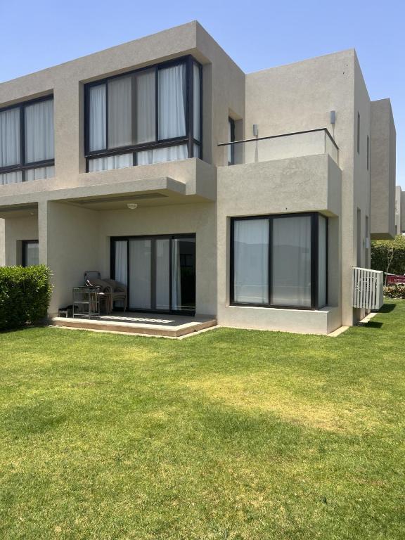 Azha ain sokhna Luxury vacation villa - families only - B&B Al ‘Ayn as Sukhnah