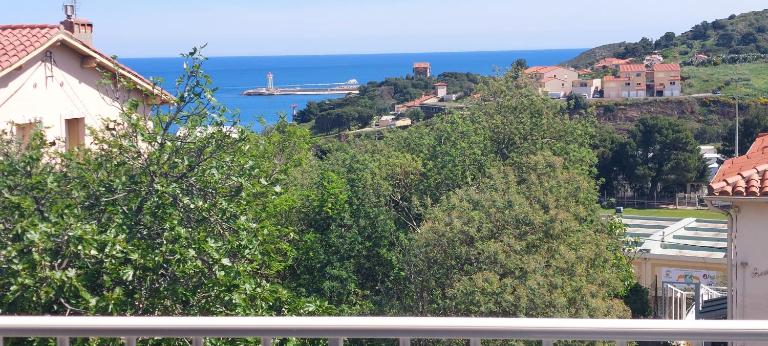 Port-Vendres, Appartement climatisé Vue Mer ! Le port à 3 minutes ! - B&B Portvendres