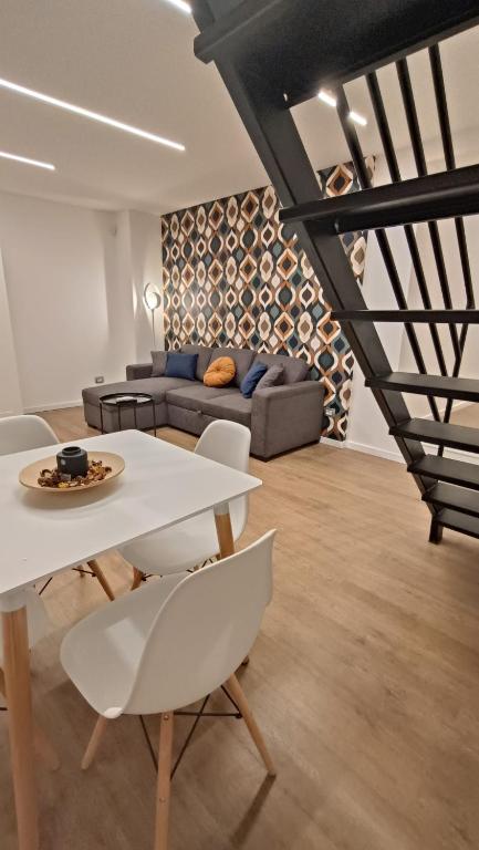 MAISON VENTIMIGLIA 83 - Chambres d'hôtes Catane