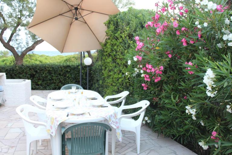 Villa Grotta Castiglione - B&B Torre Lapillo