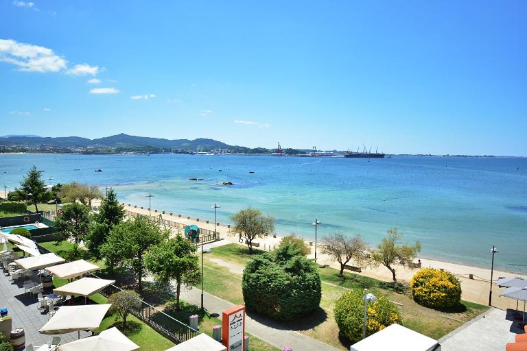 GALIHOST - Ático con terraza y vistas al mar en Vilagarcía - B&B Vilagarcía de Arousa