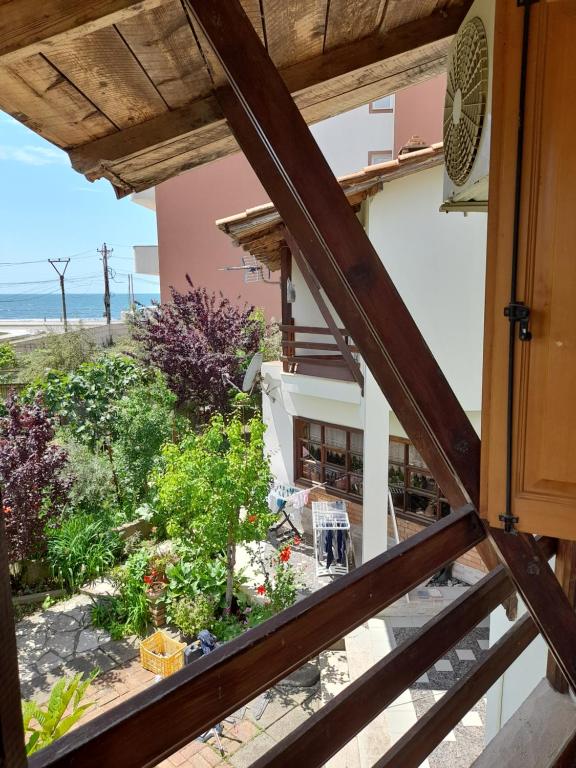 Vila Mitrojorgji - Ferienwohnung Shëngjin