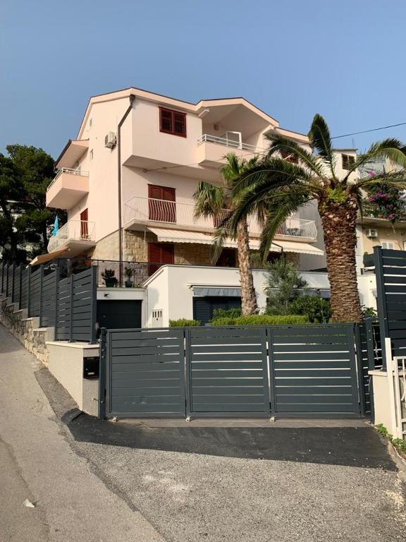 Villa Vranic Apartments - Chambres d'hôtes Makarska