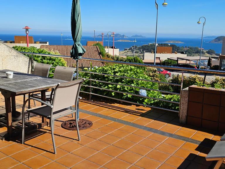 Apartamento con vistas Islas Atlanticas - Bed and Breakfast Baiona