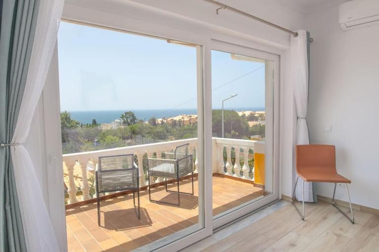 Peaceful Ocean View Villa - B&B Senhora da Luz