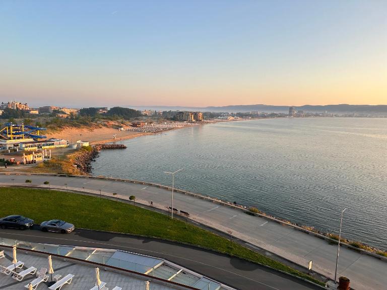 One Bedroom Private Apartment Paradiso B 501 - B&B Nesebar