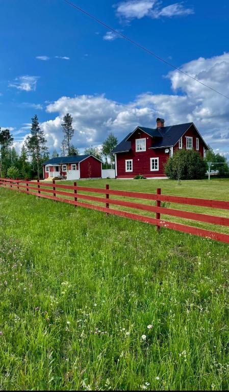 Litet hus på landet - B&B Krokom