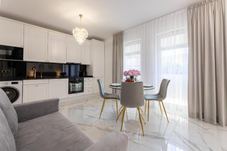 Apartament White House Ustka Różowy 2A - B&B Ustka