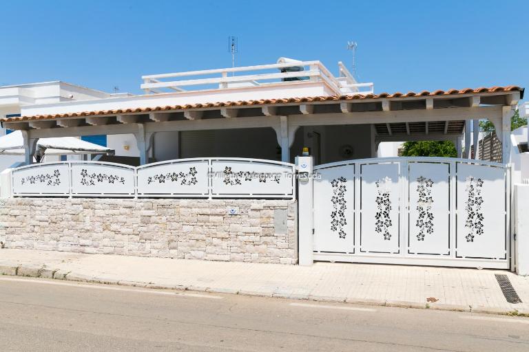Villetta Melograno con patio 6pax, 200m dal mare - B&B Racale