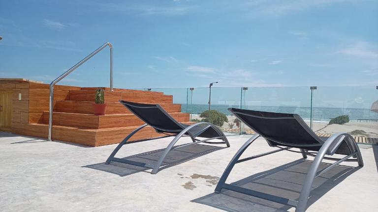 Bungalow VerdeMar con Jacuzzi Frente al Mar - B&B Vichayito