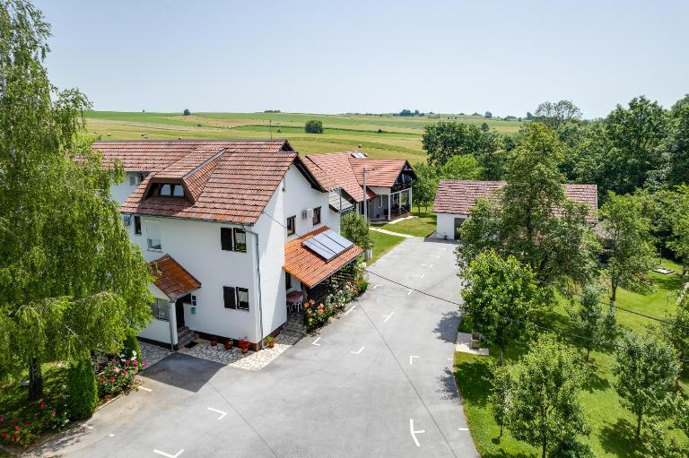 Apartments Patar - B&B Grabovac