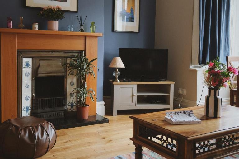 A cosy garden flat in a quiet area close to the city centre - B&B Bristol