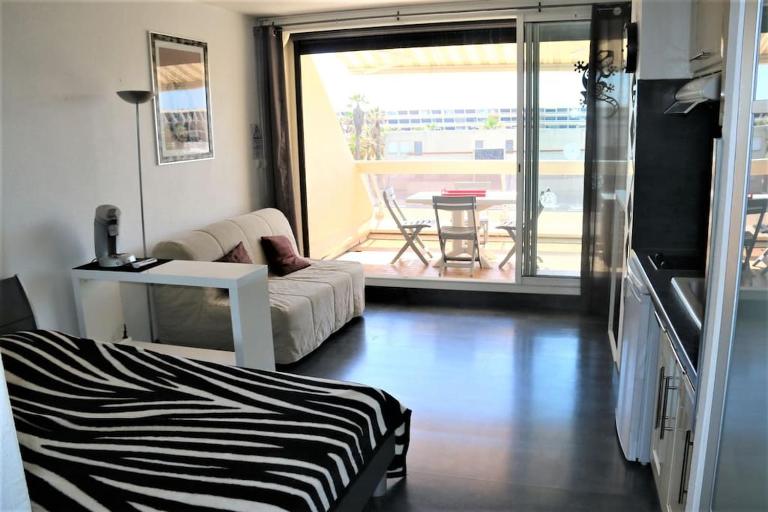 Studio 321, Héliopolis AB au village naturiste - B&B Le Cap d'Agde