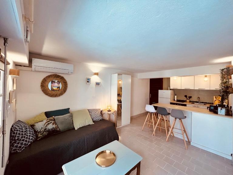 Île de Porquerolles, studio charmant, sans wifi - Bed and Breakfast Porquerolles