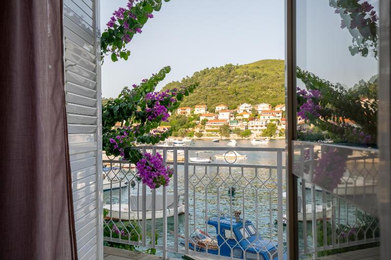 Bugenvilija apartment - Bed and Breakfast Brna