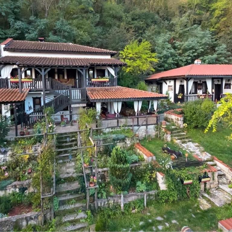 Milkovata Guest House - Ferienwohnung Koshov