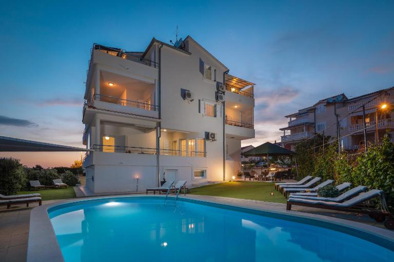 Apartments Tihi III - Chambres d'hôtes Vodice