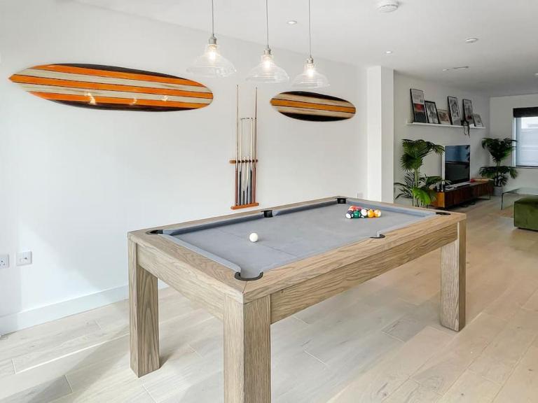Luxury Newquay Home, Sleeps 6, Pool Table, Parking - B&B Newquay