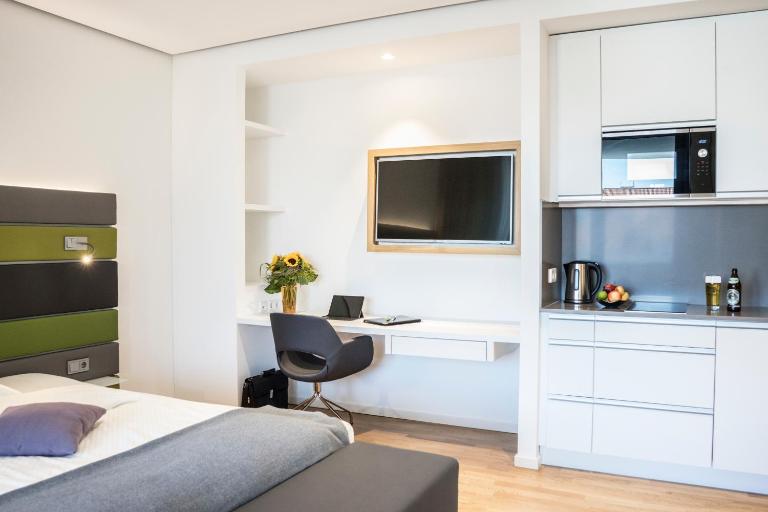 Seven Hotel + Boardinghouse - B&B Herzogenaurach