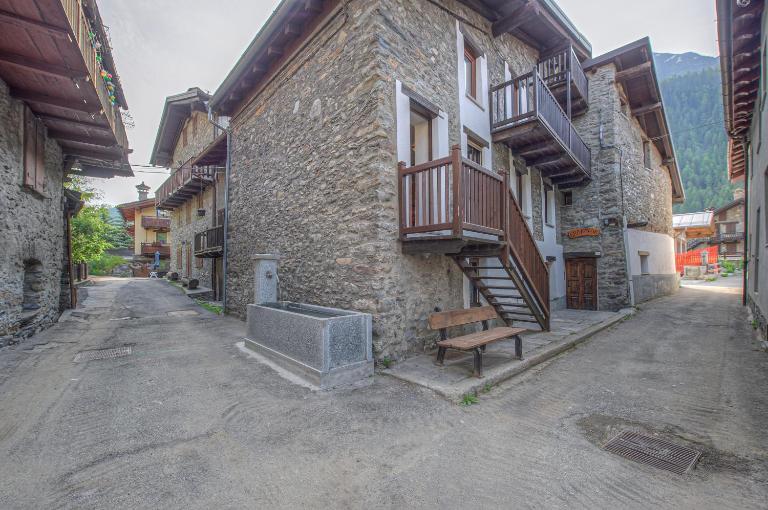 CASA ALICE - Comfort in Ottima Posizione - LA THUILE 0076 - B&B La Thuile