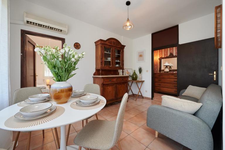 Zen Garden Sew View Apartment - Chambres d'hôtes Trogir