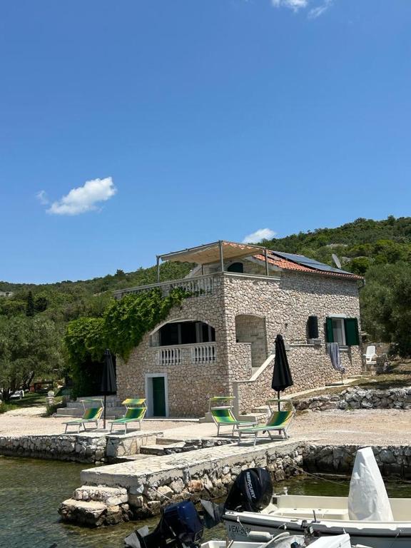 Holiday house Val - B&B Pašman