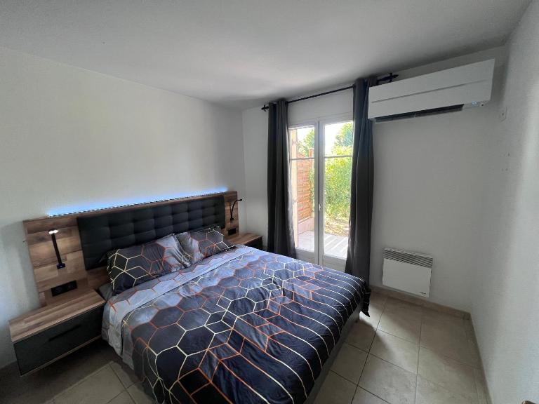 Appartement T2 avec jardin privé, piscine et barbecue - Ferienwohnung Lorgues