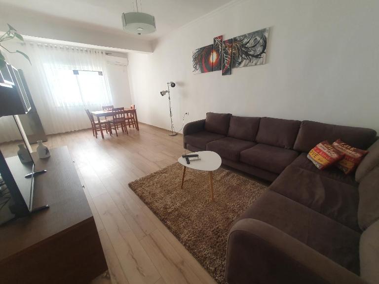 Apartment in the heart of Tirana , Bllok - Ferienwohnung Tirana