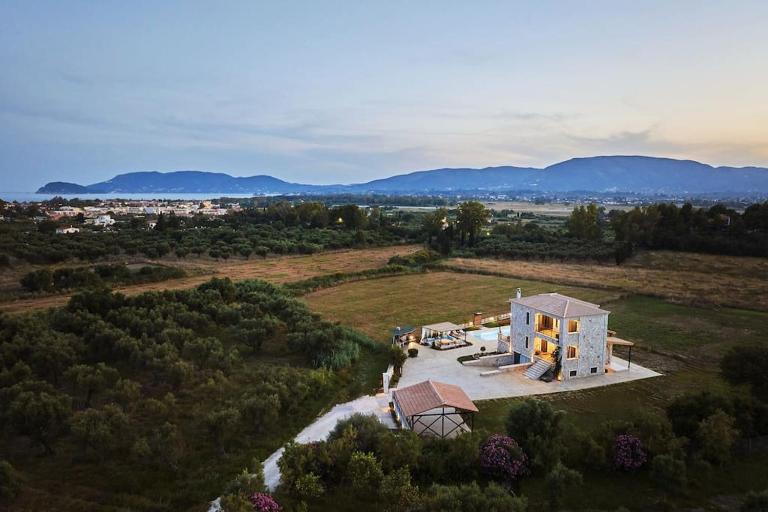 Villa Arianna, close to the beach! by MindYourVilla - Ferienwohnung Kalamaki